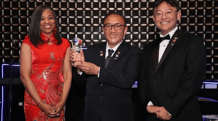 NAR names Leuterio Int’l Realtor of the Year