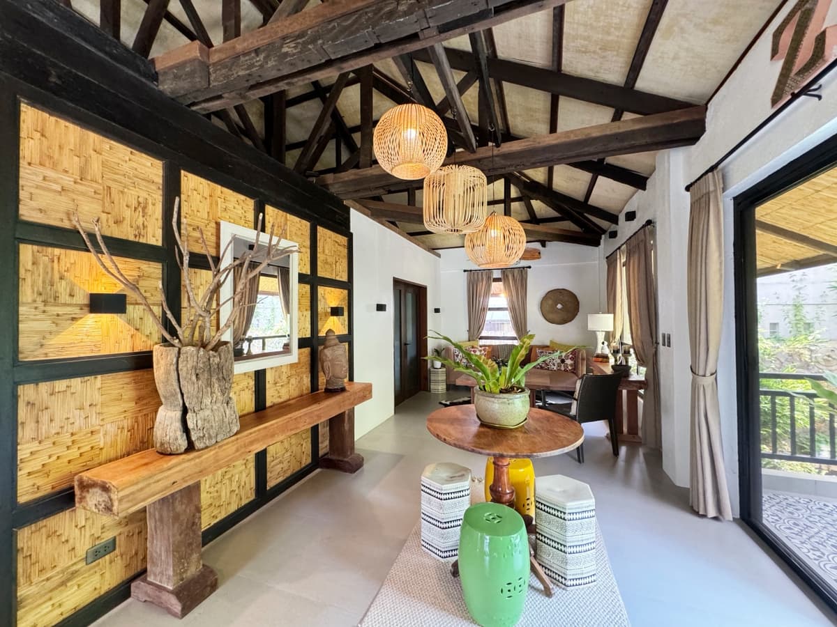 Elegant Modern Industrial Home For Sale  in Tagaytay City - photo 6