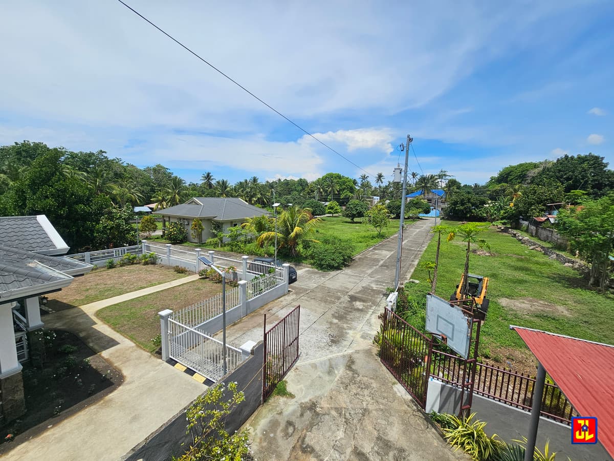 P1M discount! From P7M to P6M! Amazing 3-unit Apartment for Sale from in Combado, Bacong [available] - photo 4