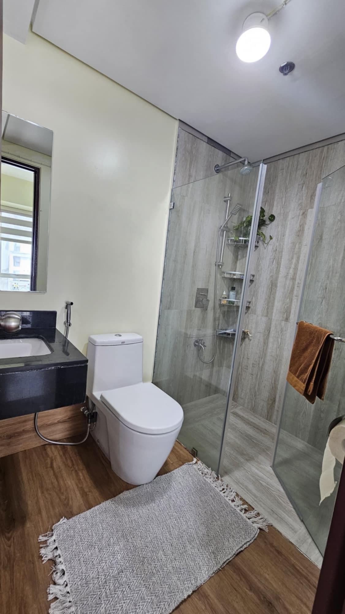 FOR RENT 2 BEDROOM CONDO UNIT WITH BALCONY AND PARKING - photo 6