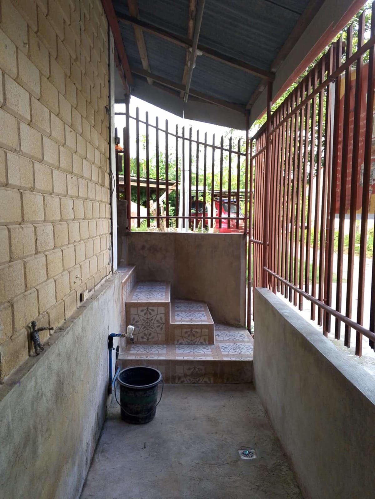 HOUSE AND LOT FOR RENT IN SABANG, DANAO CITY - photo 2