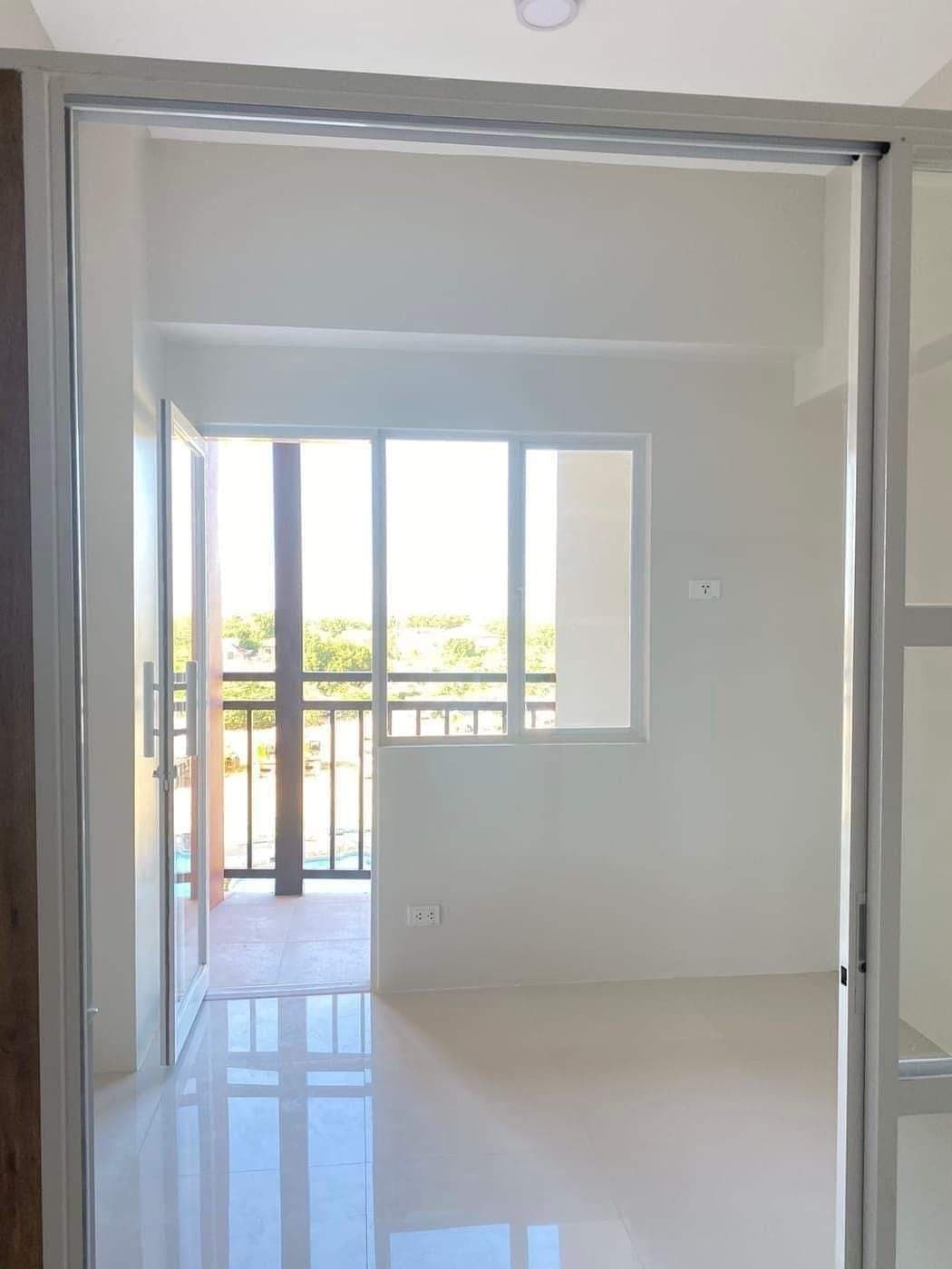 For Assume One BR Condo with Parking Included at Primeworld District Mactan - photo 5