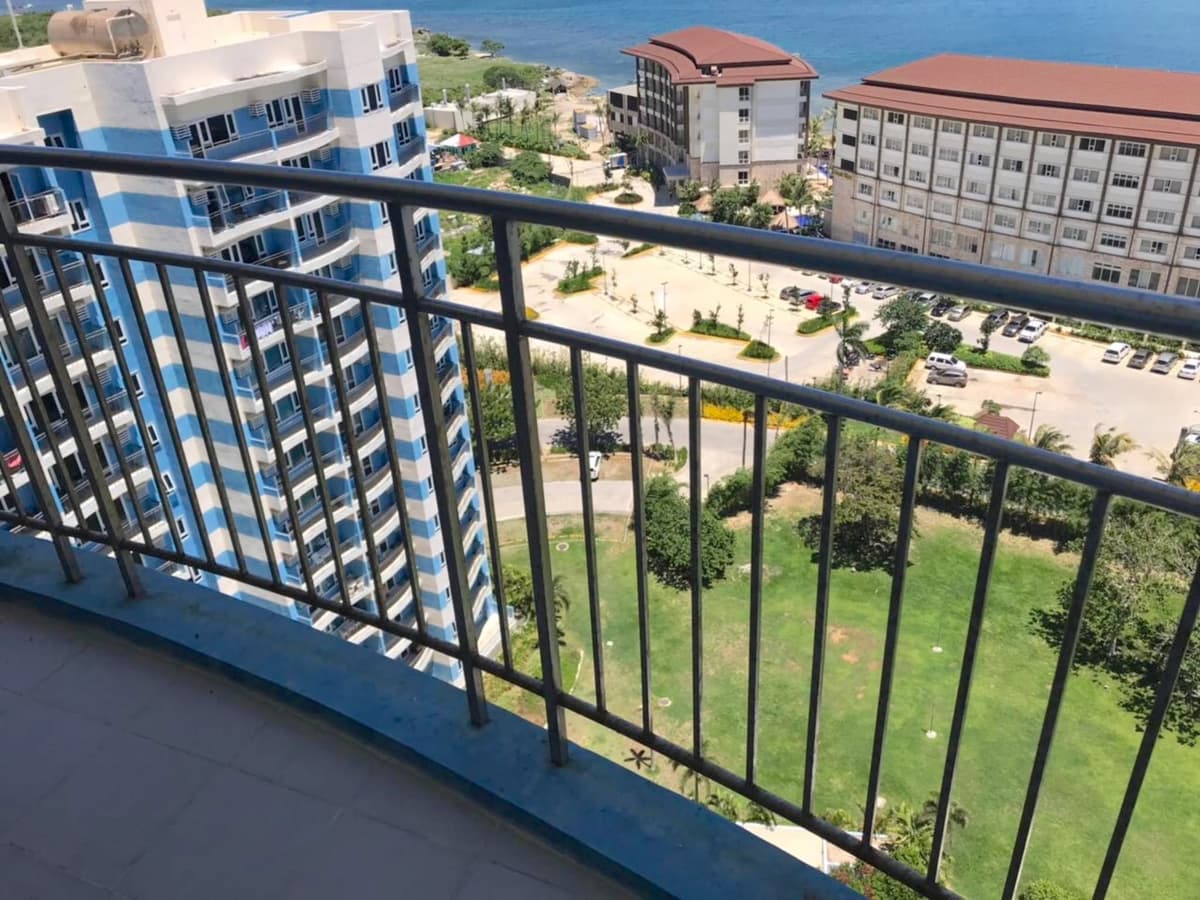 2BR Amisa for SALE in Punta Engano, Mactan, Lapu-Lapu City - photo 4