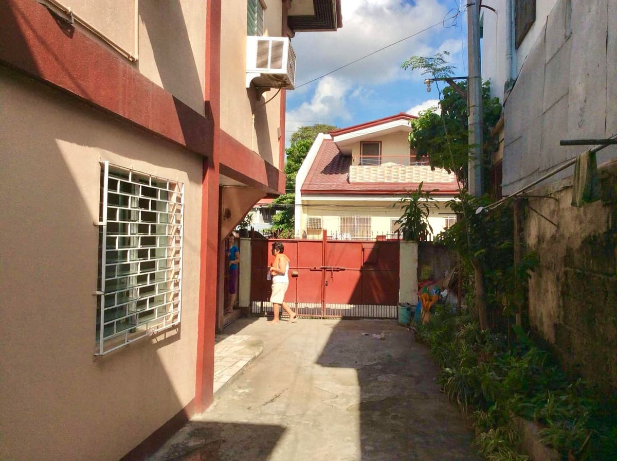 Income Generating Apartment or House and Lot for Sale in Cebu City near Schools - photo 4