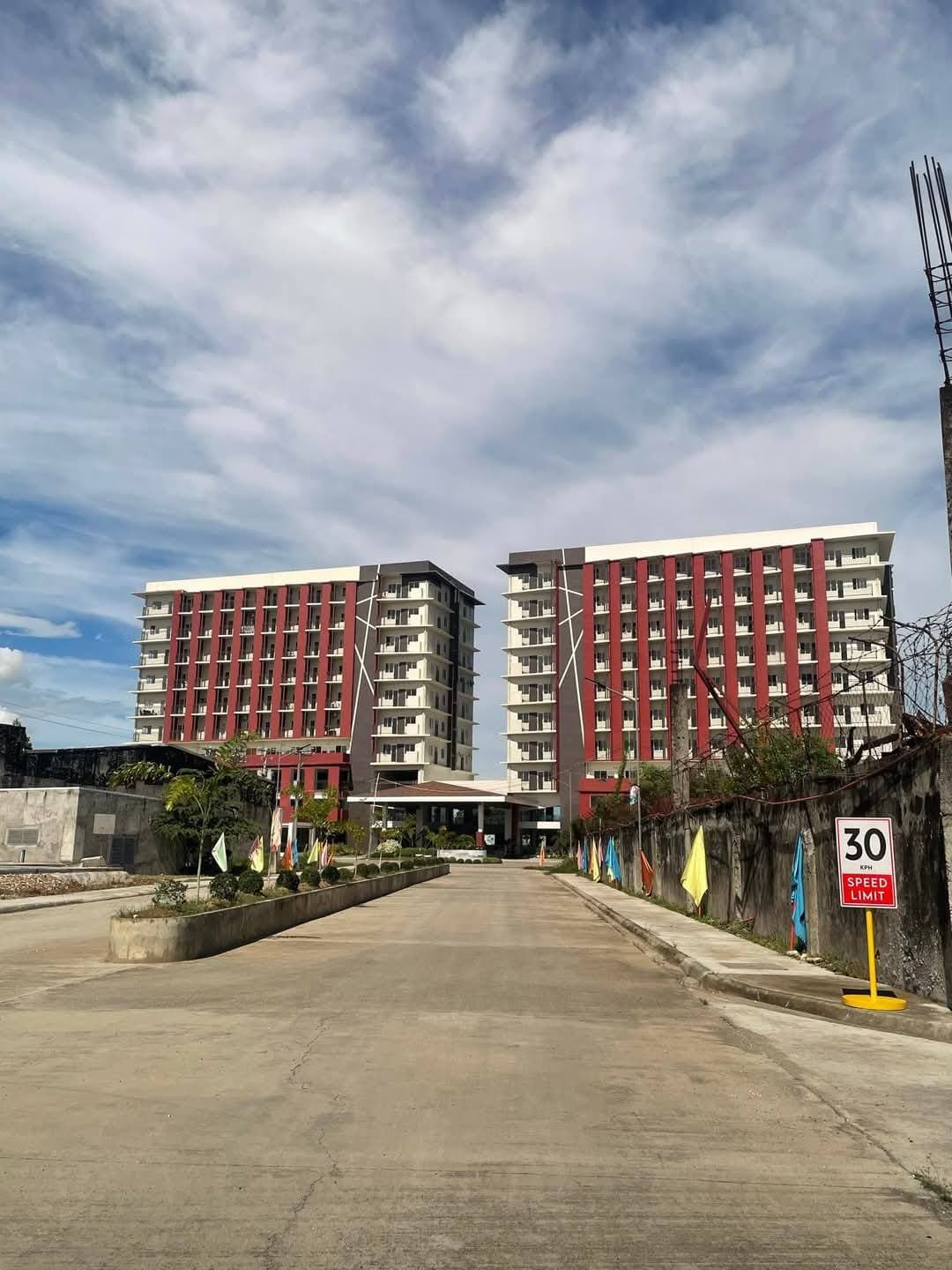 For Assume One BR Condo in Primeworld District Mactan - Agus, Lapu-lapu City - photo 3