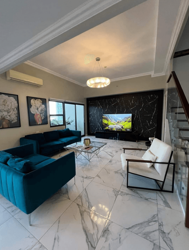 For Sale or Rent: Newly Renovated Luxury Bi-Level Corner Penthouse Unit at Avalon in Cebu Business Park - photo 3