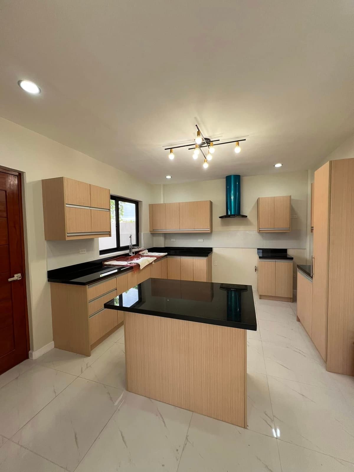 SINGLE DETACHED BRANDNEW HOUSE AND LOT FOR SALE IN VISTA GRANDE SUBD. - photo 2