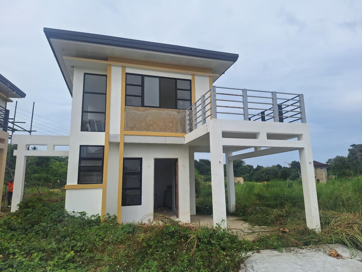 For Sale The Wellington Greens Cogon, Compostela, Cebu - photo 1