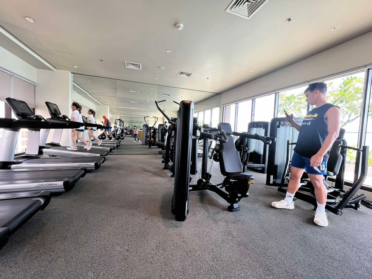 One Bedroom Condominium For Rent At The Alcoves Ayala Cebu - photo 5