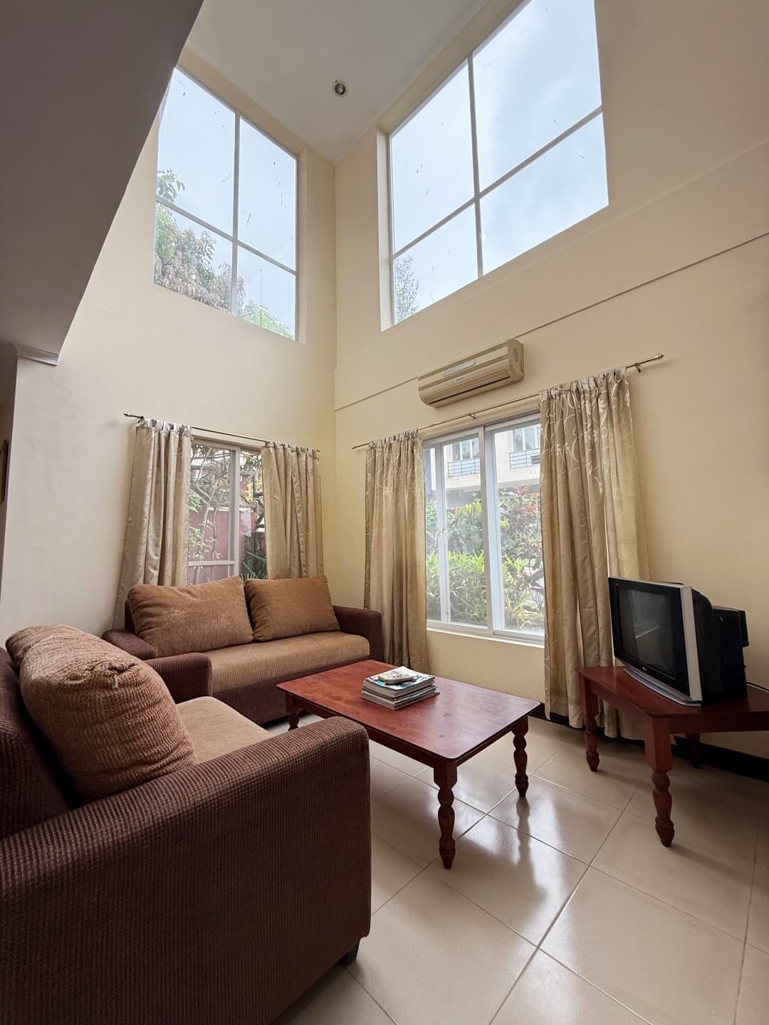 Stunning 3-Bedroom Townhouse for Sale at The Courtyard, Canyonwoods  - photo 1