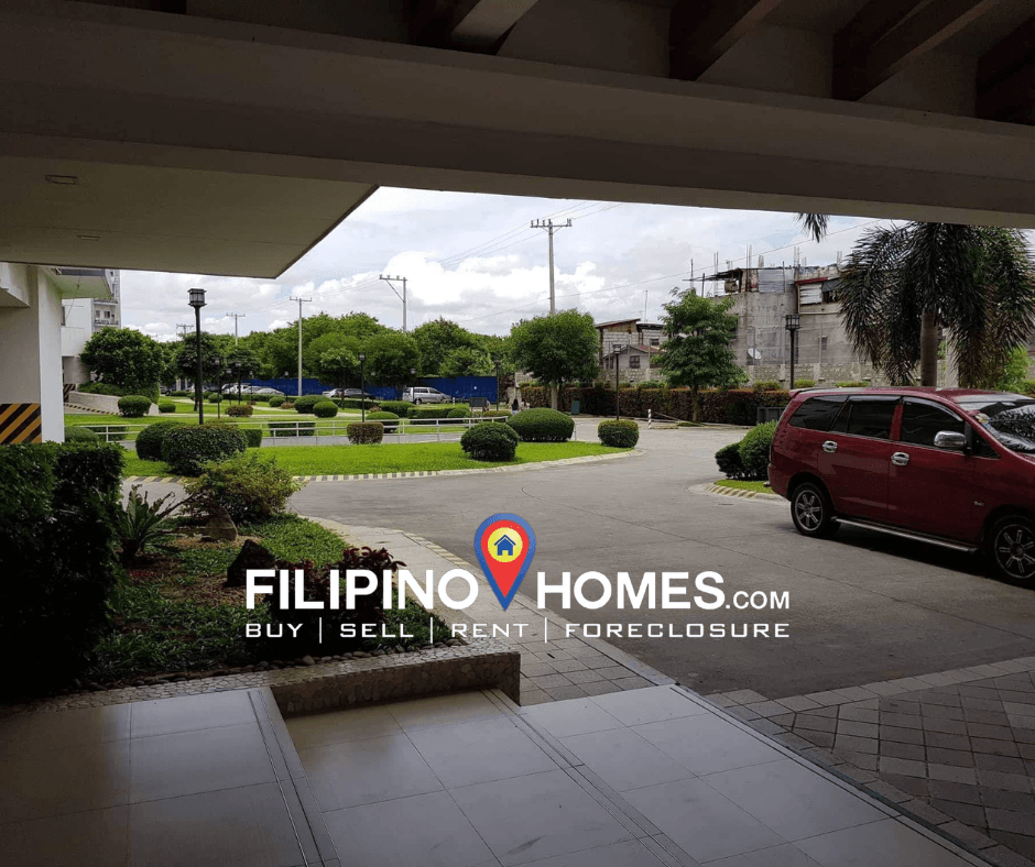 Field Residences, Building 3, Corner - photo 2