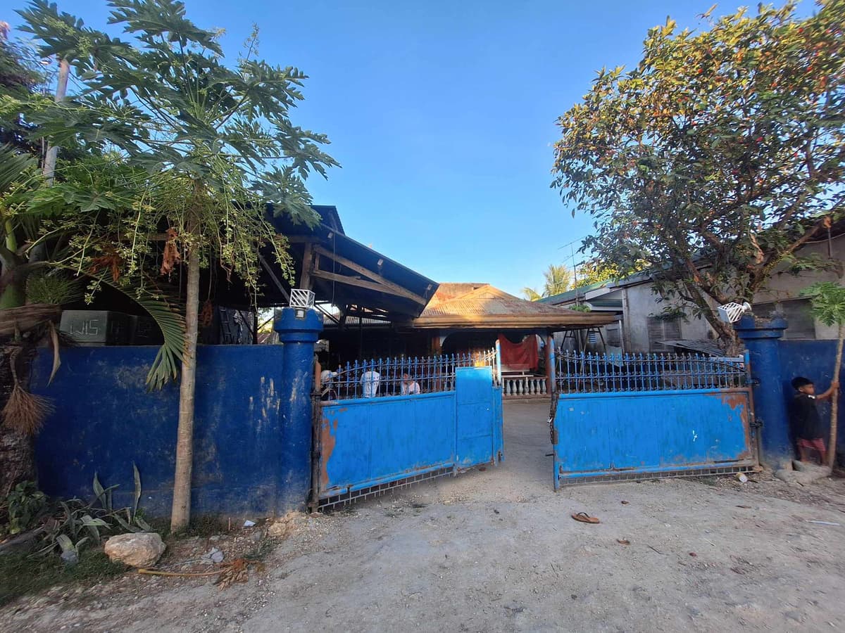 Main House: BUNGALOW WITH 4 BEDROOMS AND 3 DOOR APARTMENT - photo 3