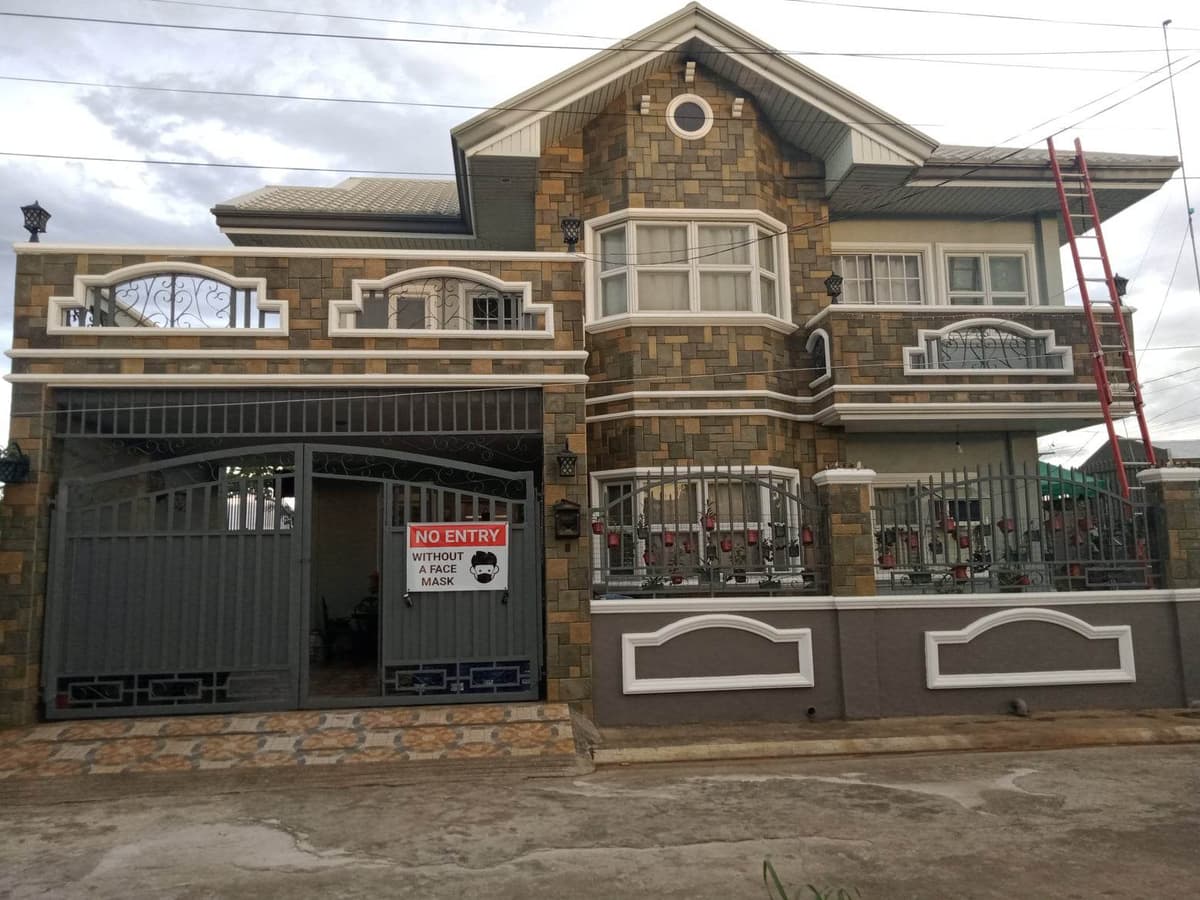 San Lorenzo Homes Mansion - photo 2