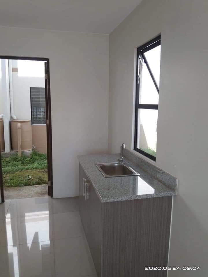 For Assume: Town House C - photo 6