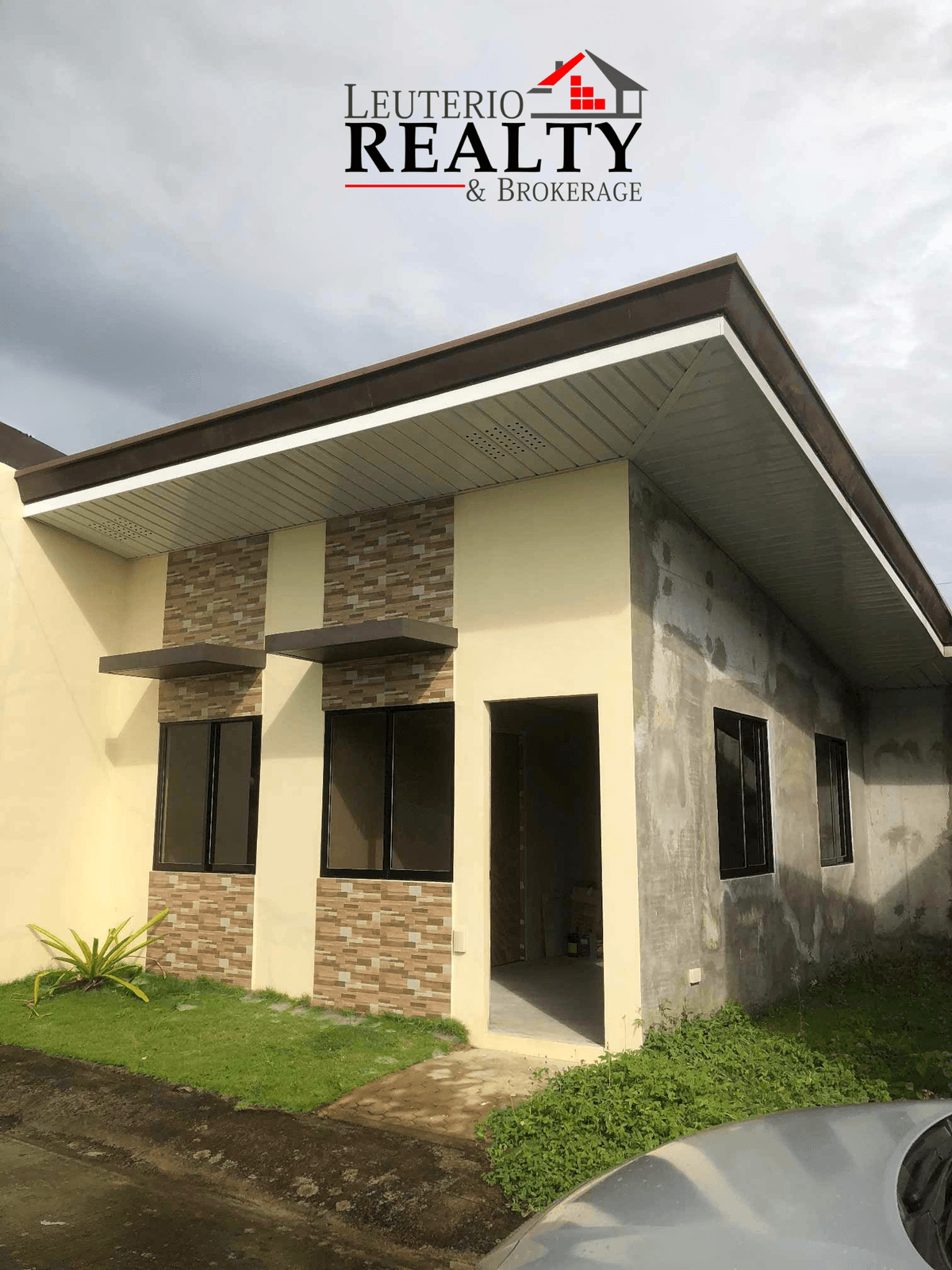 FOR SALE/ASSUME RFO Chelsea Unit at Naga Urban Residences - photo 1