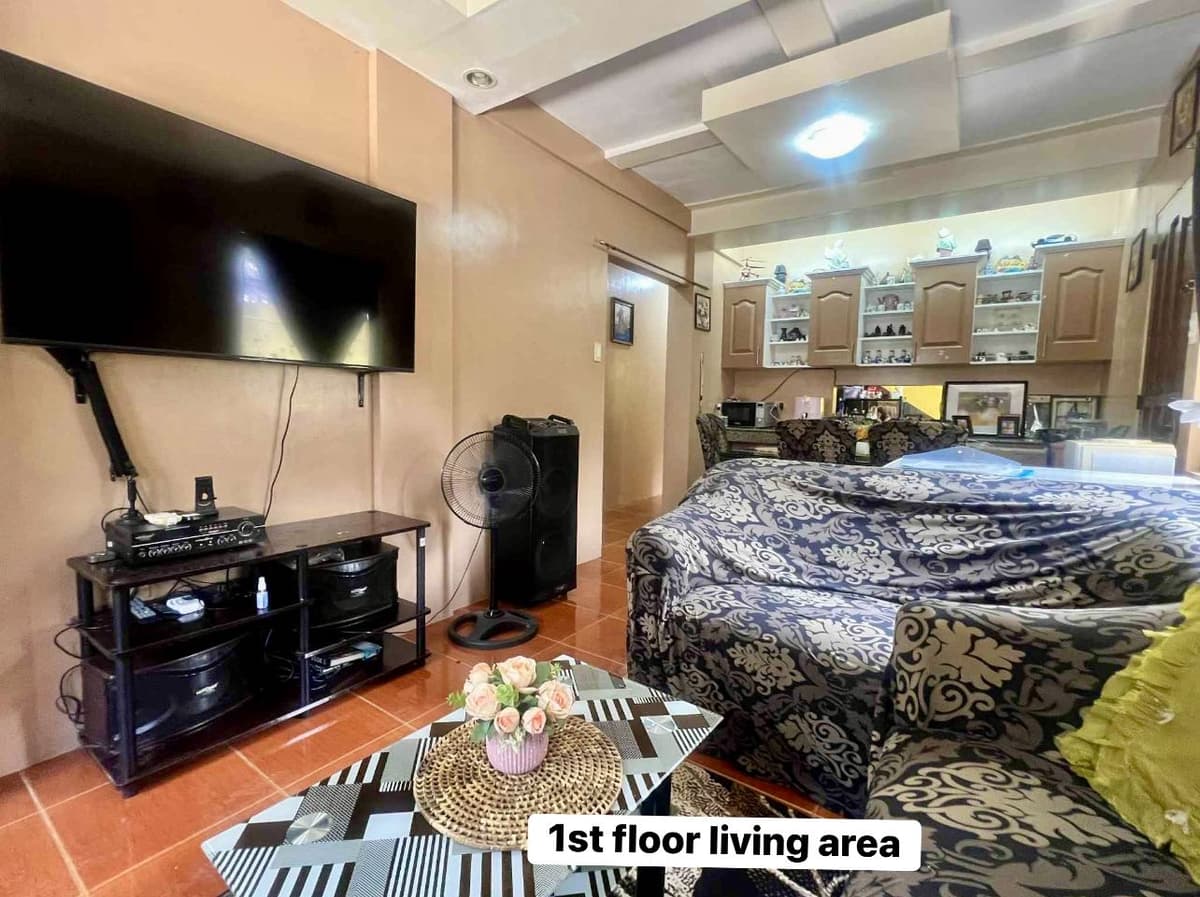 FOR SALE 3-STOREY HOUSE IN MANDAUE CEBU - photo 3