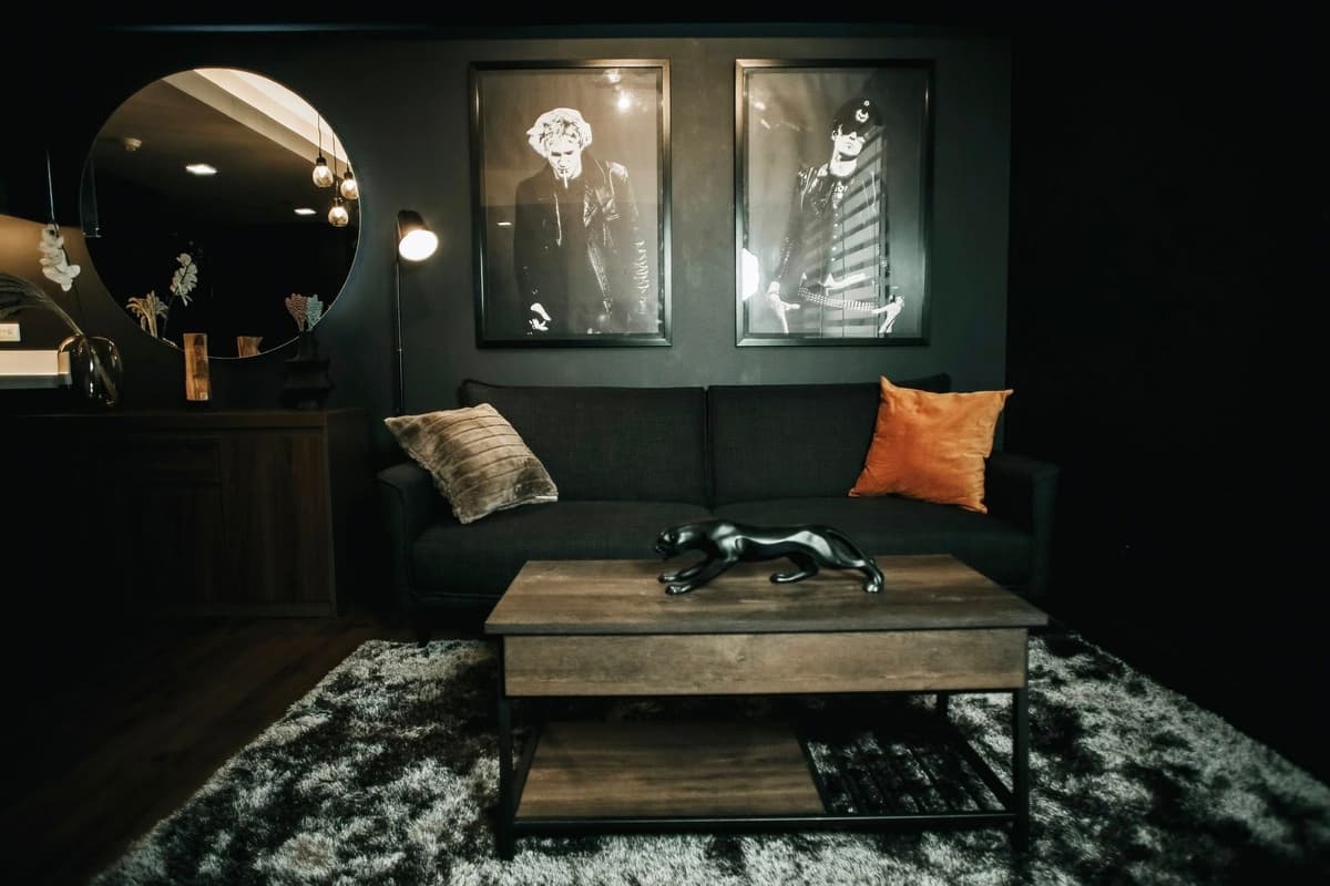 FOR SALE: 1 Bedroom with Parking at The Alcoves - photo 2