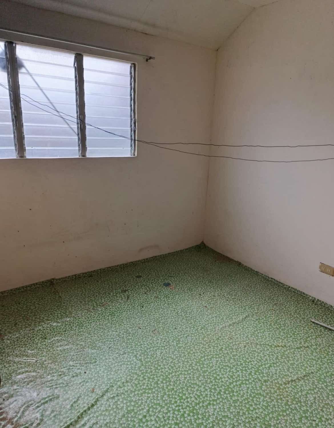 Townhouse for Sale in Naga City - photo 3