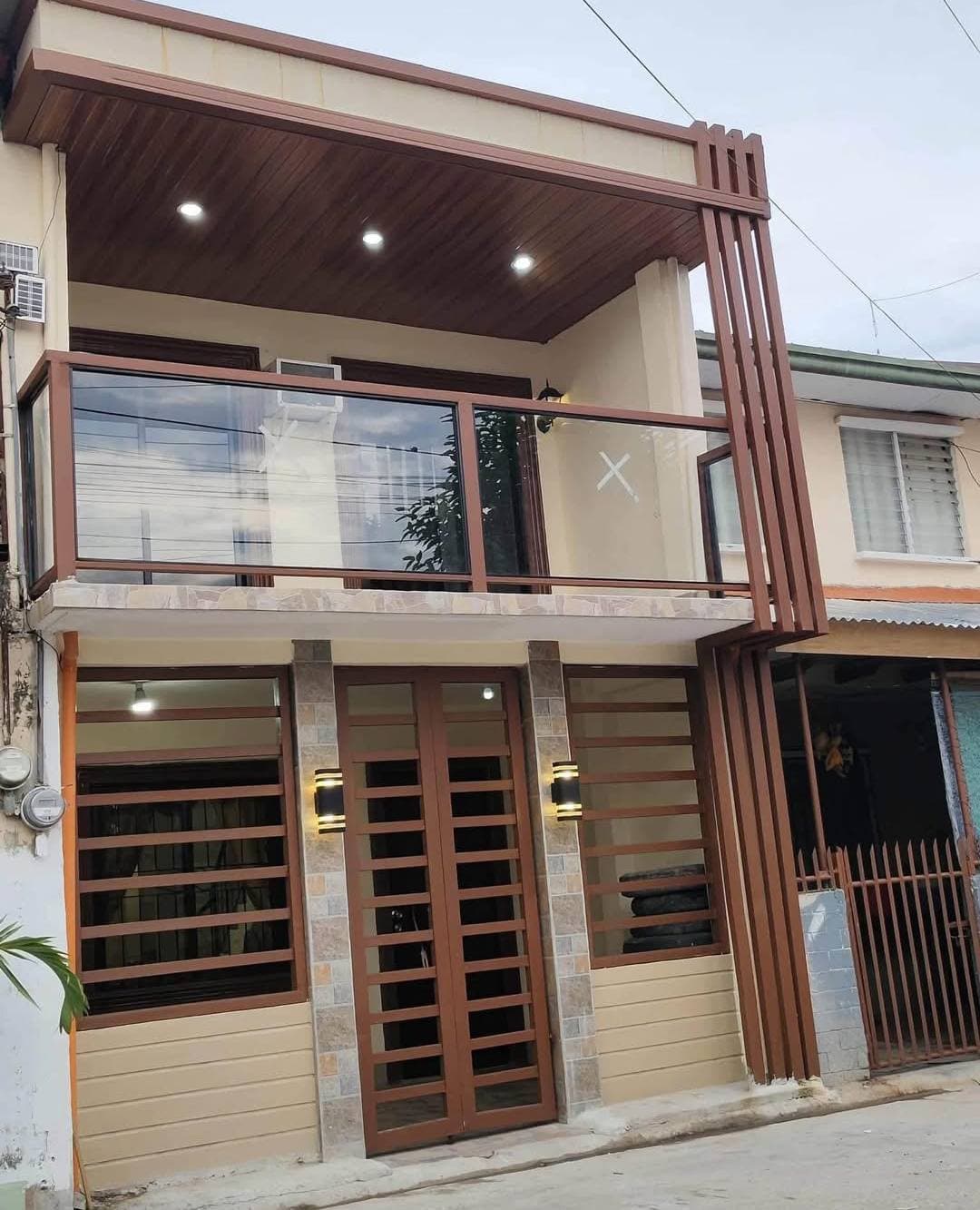 House for Sale – Modern & Aesthetically Renovated Home in Deca Homes Phase 1, Dumlog, Talisay City - photo 1