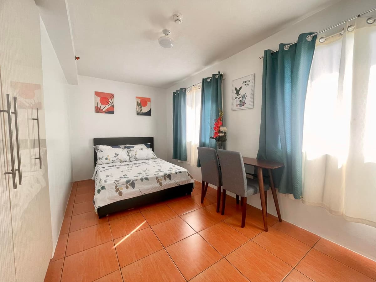 Affordable Furnished 2BR Condo Unit for SALE in San Remo Oasis, Cebu City - photo 4