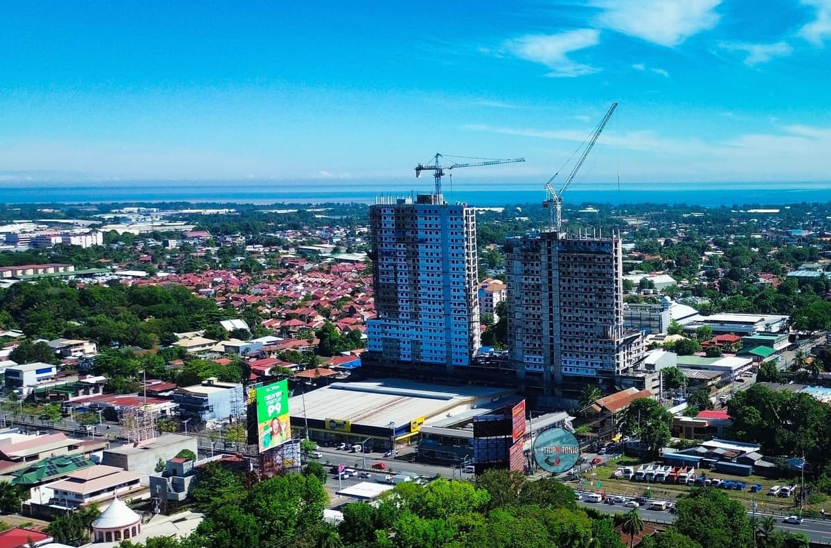 FOR ASSUME 1BR w/ Balcony Corner unit - photo 1