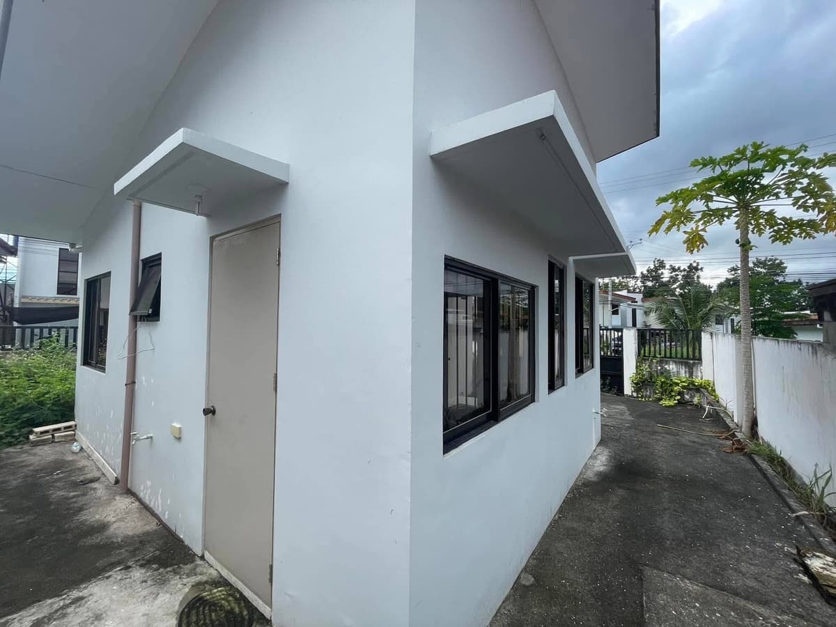 HOUSE AND LOT AT COGON POBLACION, LILOAN CEBU - photo 7