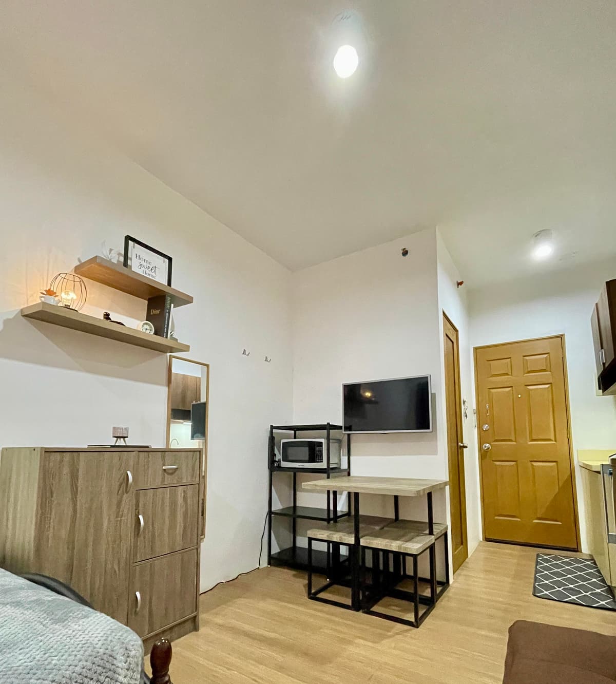 Bayanihan Flats Mactan Condo Studio unit for Rent - photo 6