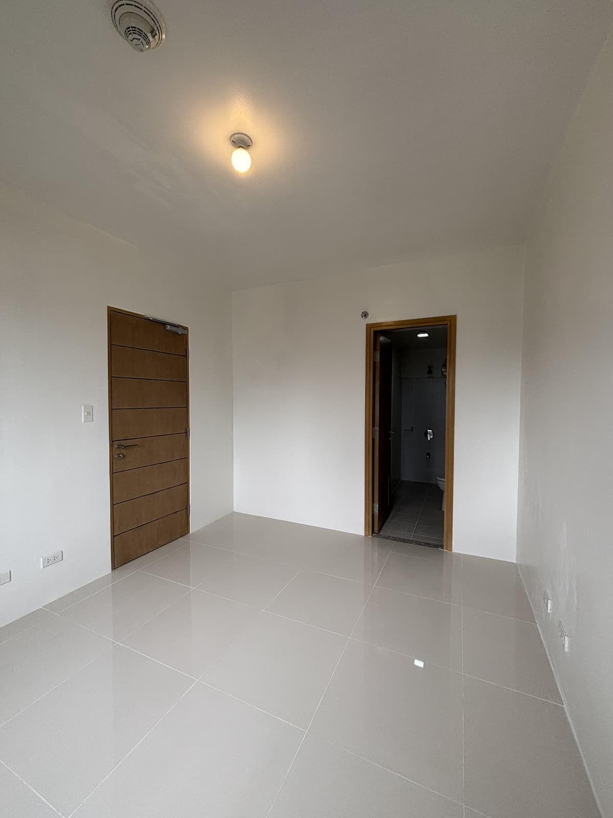 1-Bedroom Unit for Sale at Taft East Gate – Cebu Business Park - photo 6