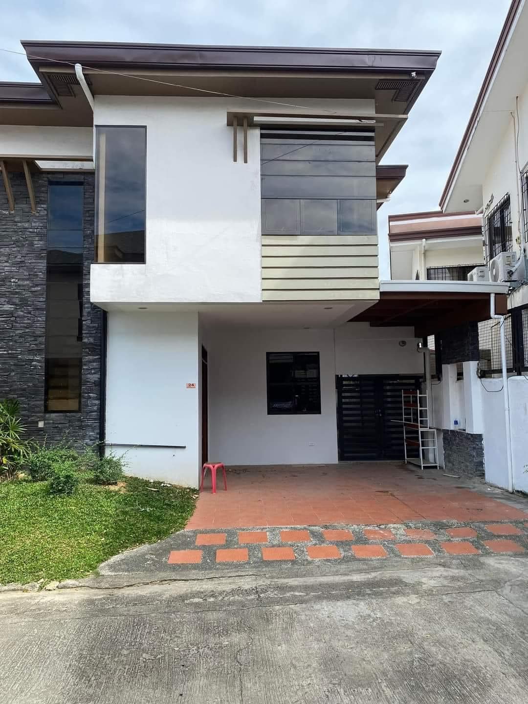 House for Sale in Sto. Nino Village, Banilad Cebu City - photo 6