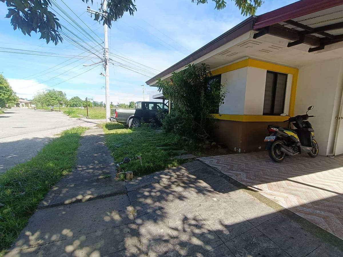 Bungalow House & Lot in Ajoya - photo 5