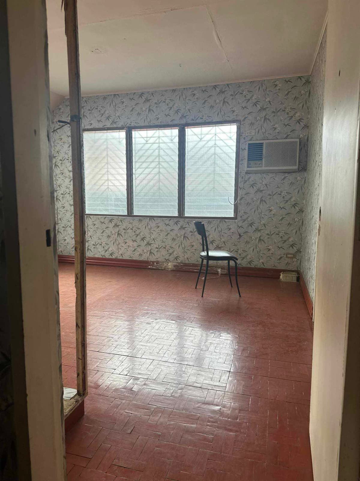 HOUSE AND LOT FOR SALE IN BANAWA - photo 5