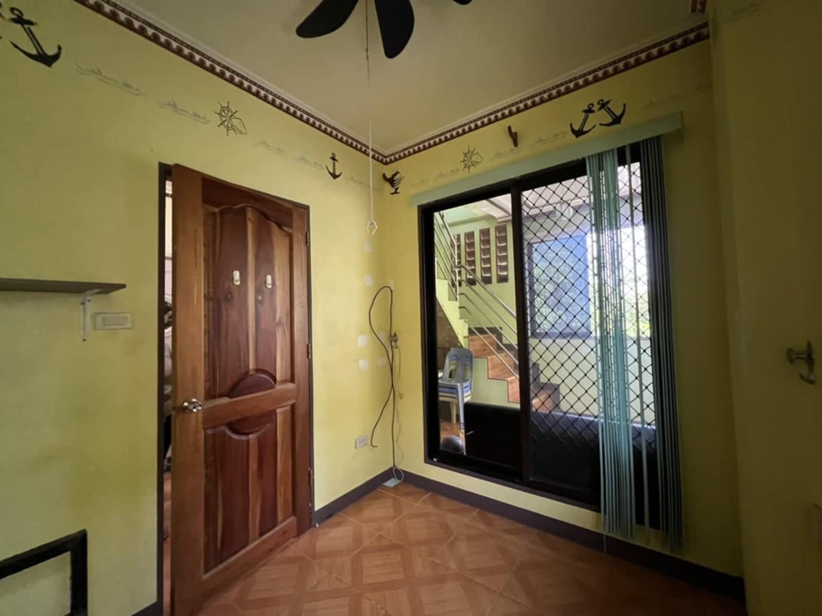 for sale beach house in liloan cebu - photo 7