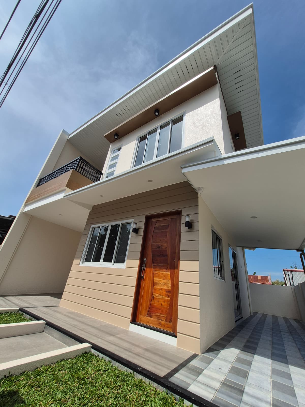 BRANDNEW 2-STOREY UPTOWN CDO HOUSE - photo 2