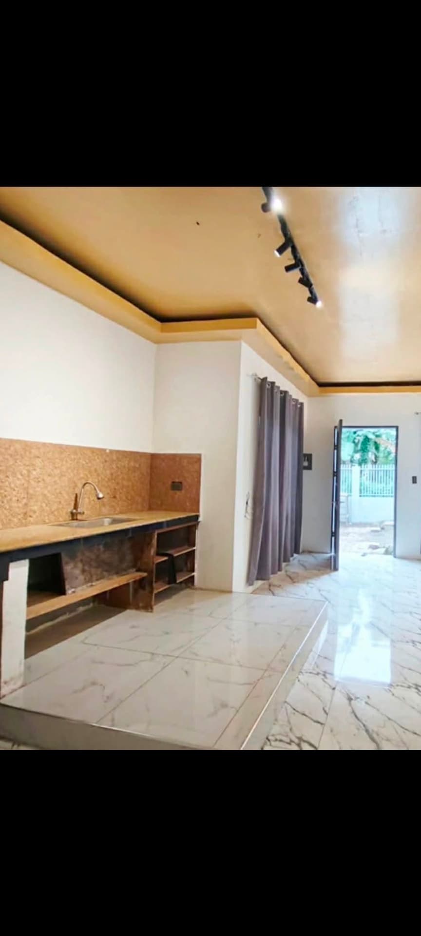 house & lot for sale near notre dame shiena poblacion polomolok,Socsargen - photo 2