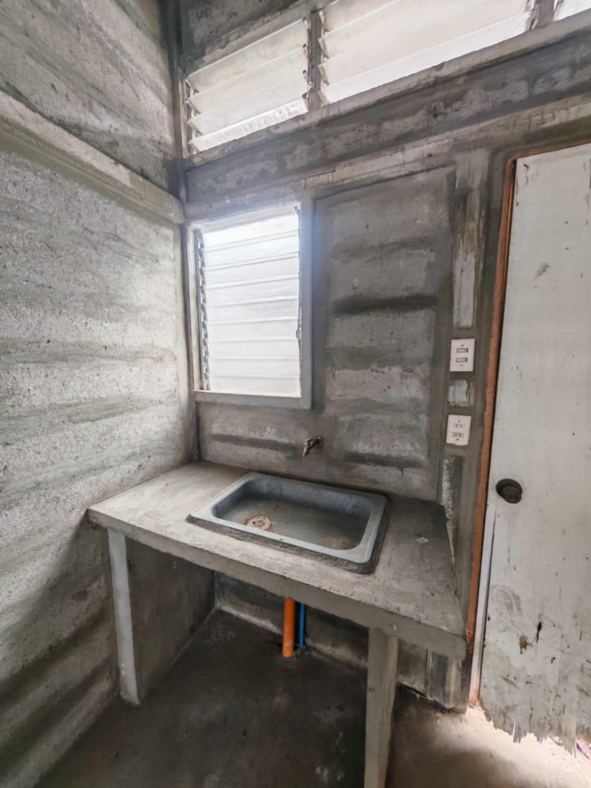 HOUSE AND LOT FOR SALE - photo 1