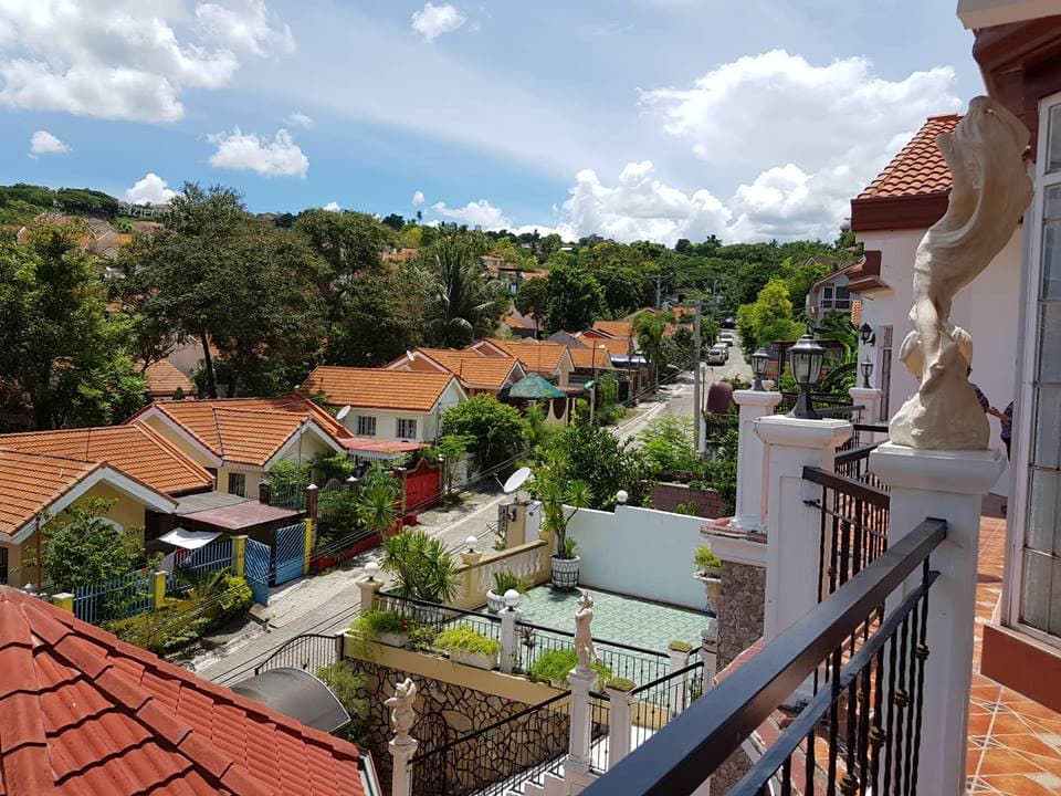 Italian Inspired 4Storey House for Sale in Azienda Firenze - photo 3