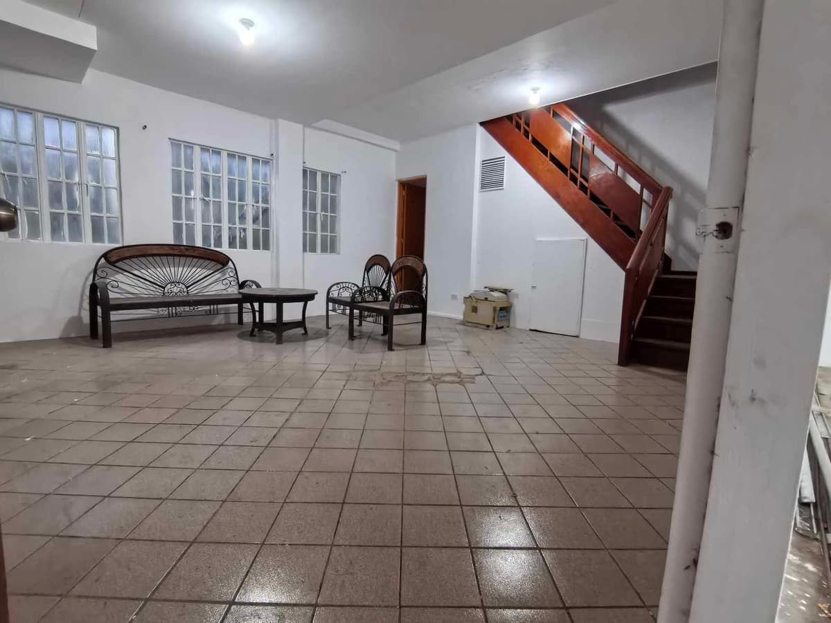 House and Lot for rent - photo 2