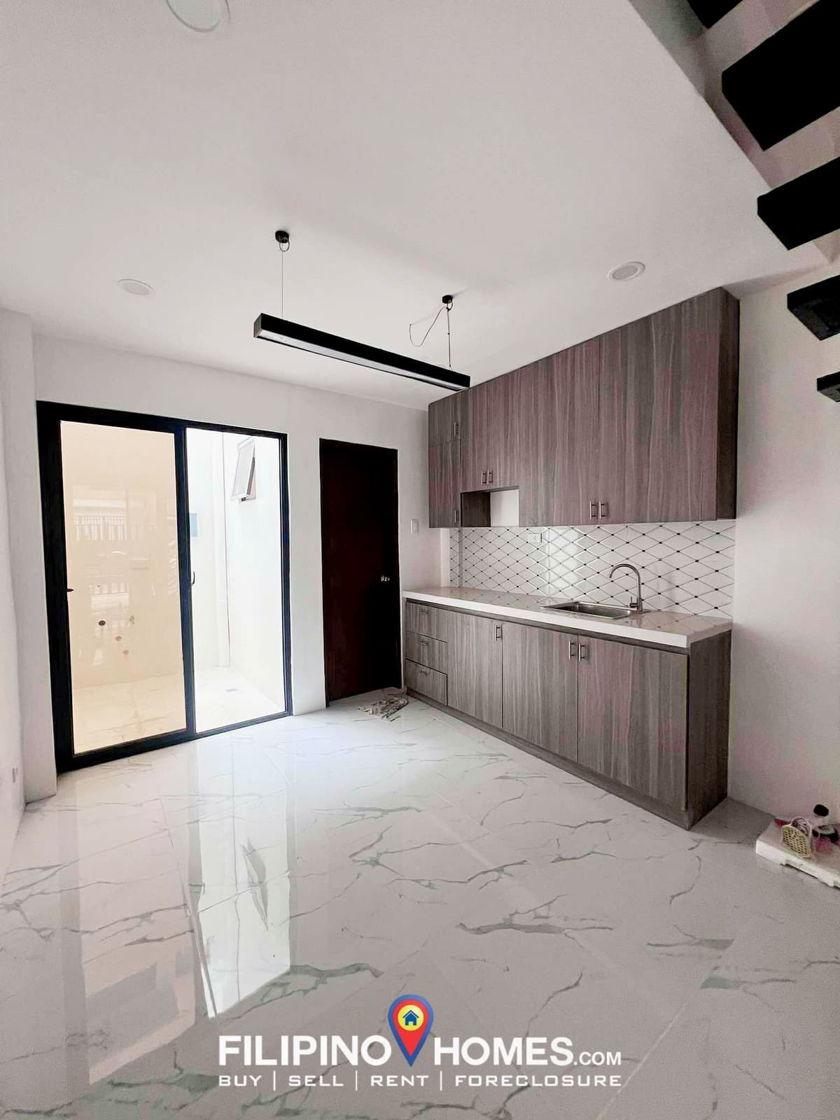 ONE UNIT LEFT! BRANDNEW THREE STOREY TOWNHOUSE WITH OPEN ROOFDECK BOUNDARY QC NEAR SAMPALOC MANILA - photo 4