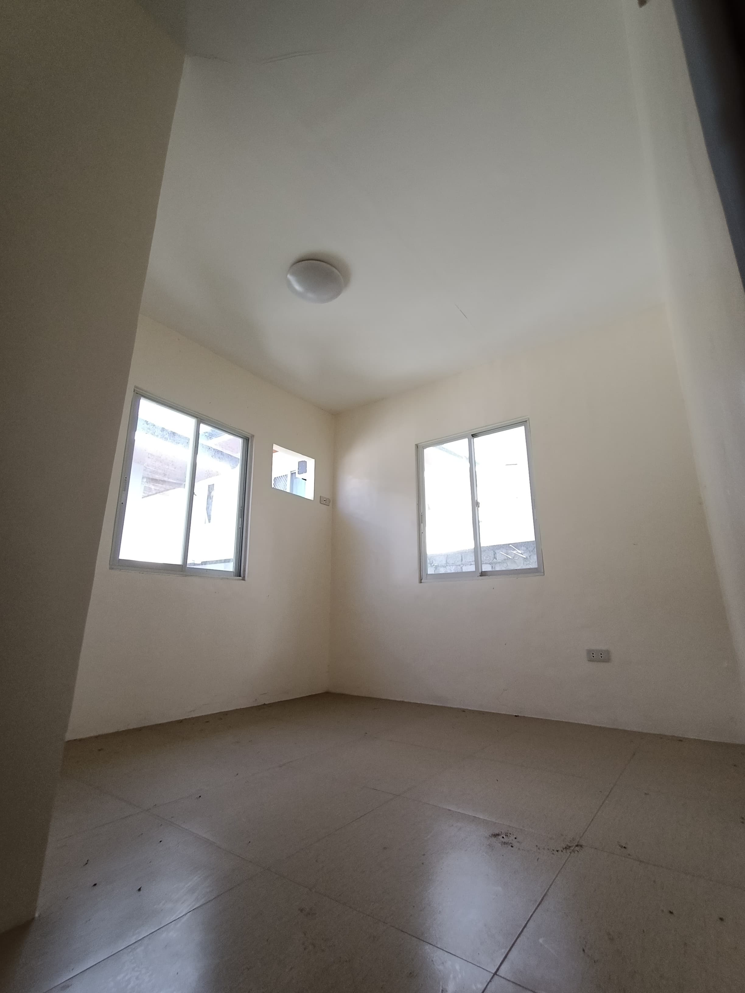 RENT TO OWN Elegant 2-Storey House and Lot in Velmiro Heights, Minglanilla, Cebu! - photo 6