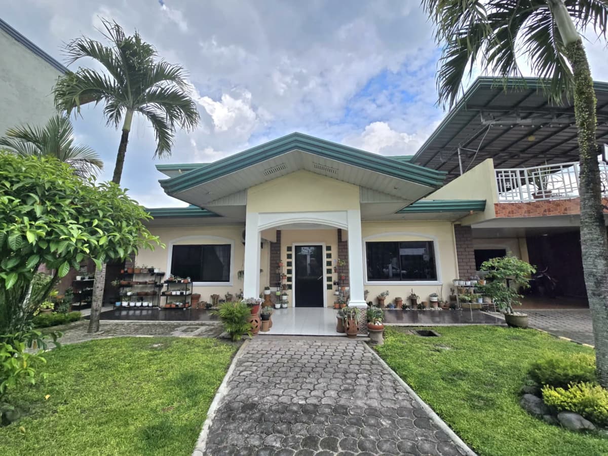 2-Storey House and Lot for Sale in Poblacion, Surallah – Beside Public Market - photo 1