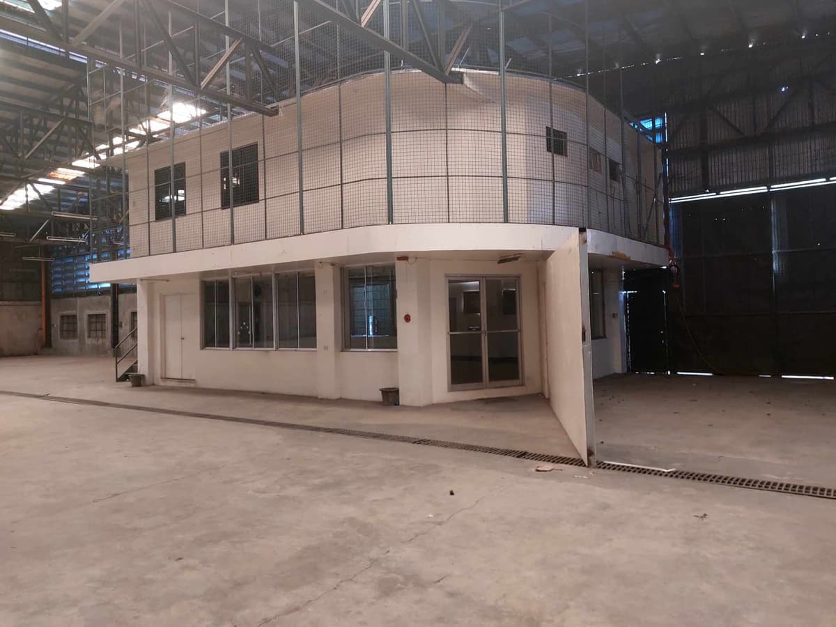 BIG WAREHOUSE FOR RENT - photo 6