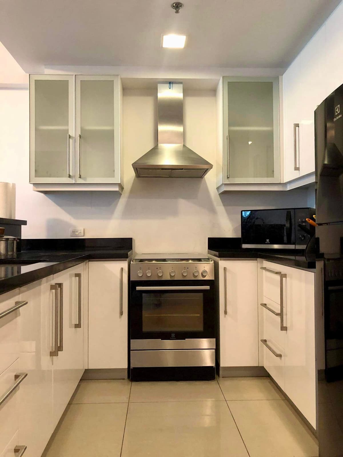 1 BR - FULLY FURNISHED Condo in Ayala Center Cebu - Parkpoint Residences - photo 5